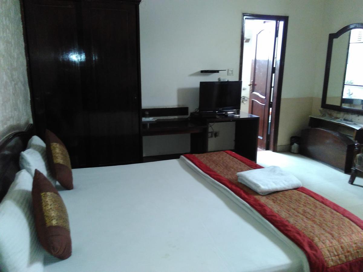 A New Delhi Hotel Orchid Garden Exterior foto